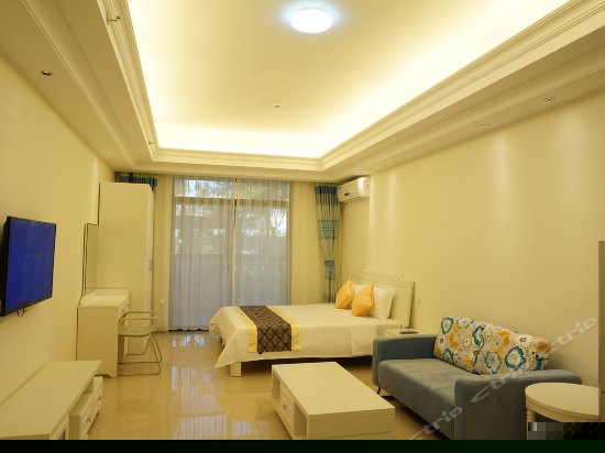 高级园景大床房