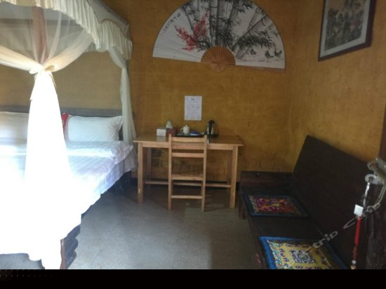 逸龙苑主院一楼标间