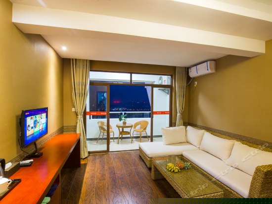 豪华阳台江景套房