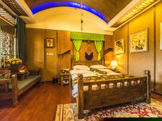 豪华阳台小套房