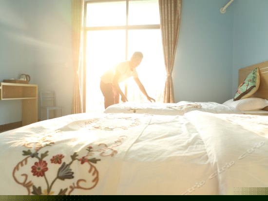 日落阳台标准间