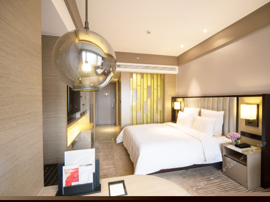 经典高级大床间