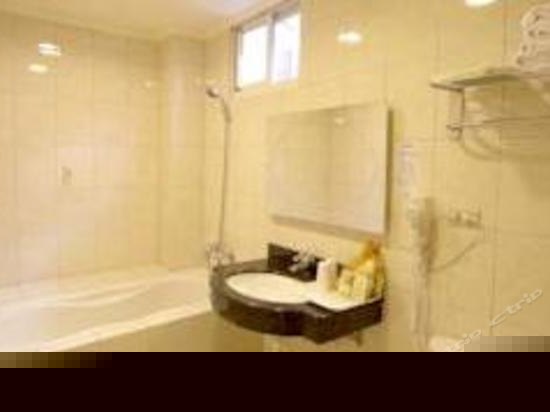 豪华商务五人房