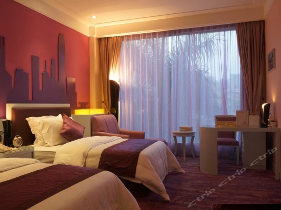 港式标准双人房（满屋世界）