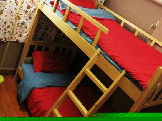 女生4人间（床位）