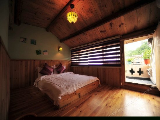 A栋紫玲珑阁楼榻榻米