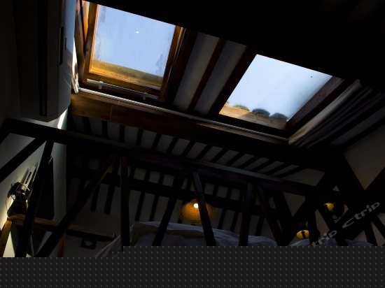 月霜拂尘别院（独栋复式套房带私享花园）