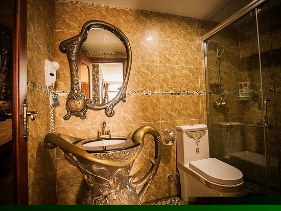 阿拉丁（江景阳台大床房）