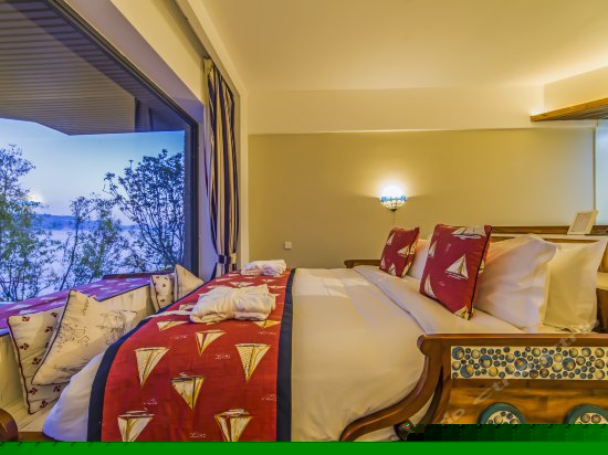 浪漫海景大床房