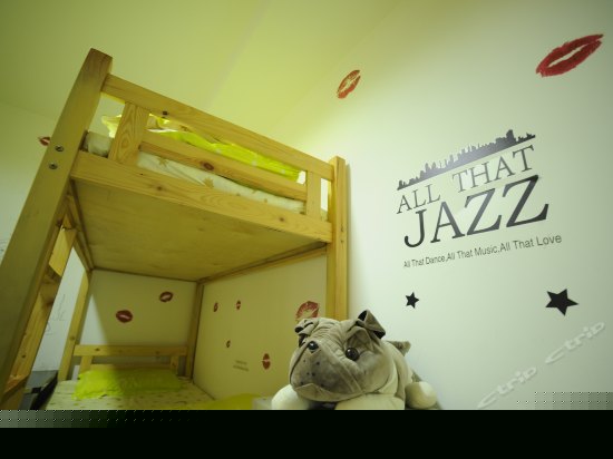 女生四人间（床位房）