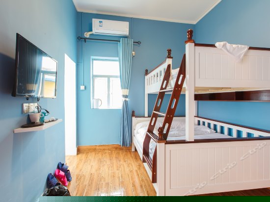 温馨上下铺双床房