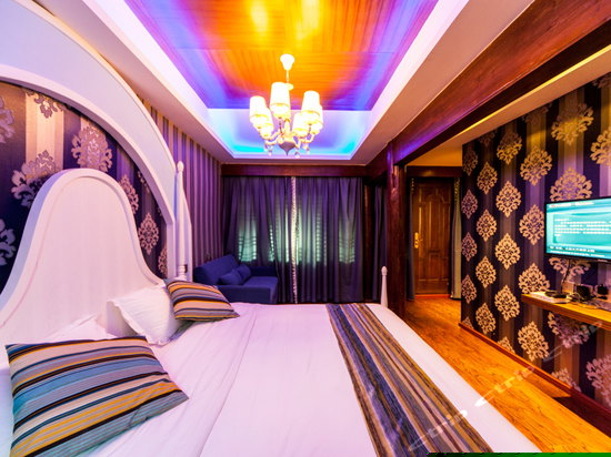 地中海大床房201