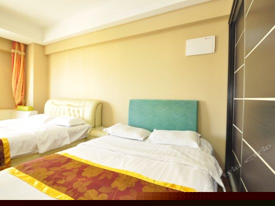 豪华海景四人房