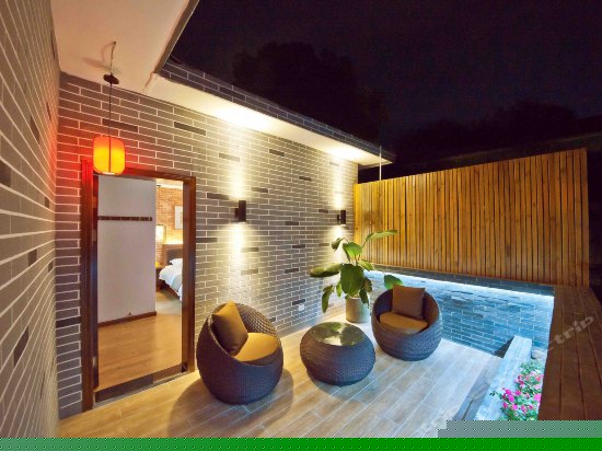 湖景露台大床房