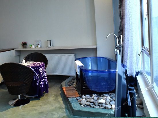 地中海星空大床房308号房