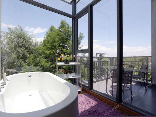 海景浴缸大床房