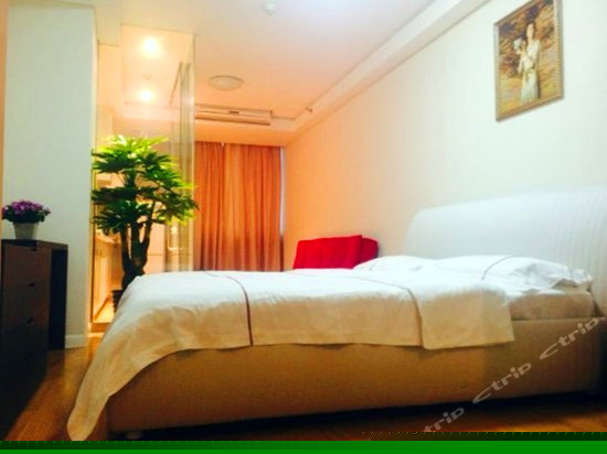 温馨情侣大床房