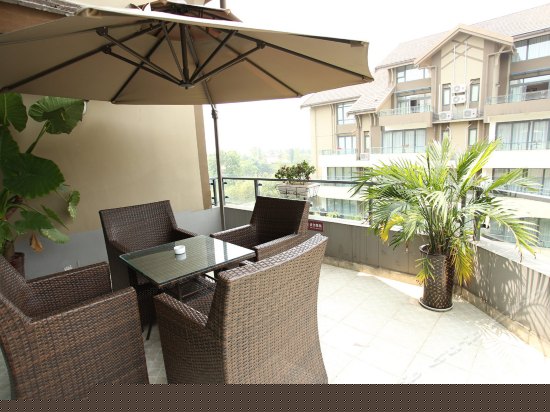 跃层机麻大床间