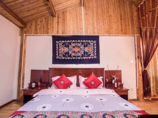 二楼阳光蜜月大床间