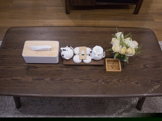 令仪私享庭院房