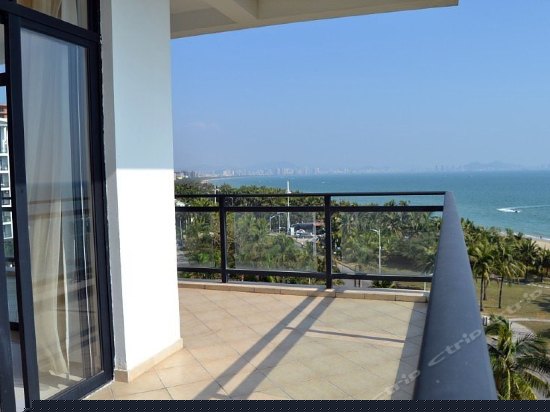 无敌海景豪华蜜月套一房一厅