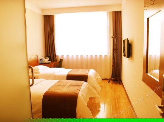 标准双床间