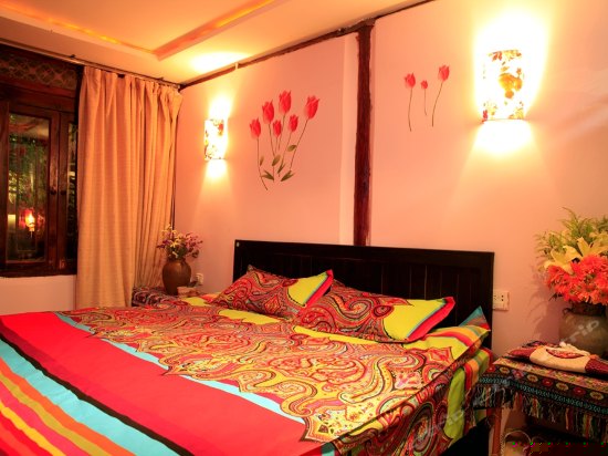 格桑花蜜月大床房