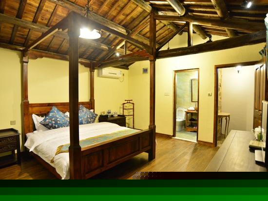 豪华露台大床房