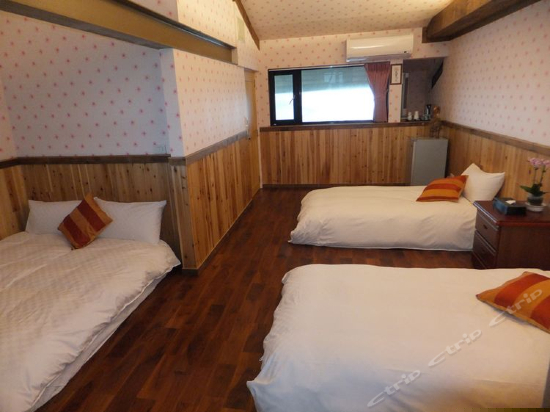 海天碉堡四人房