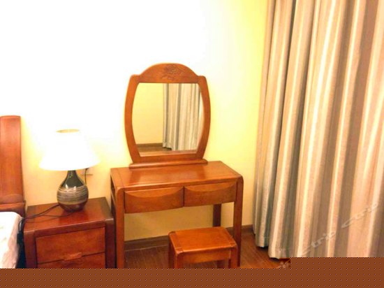 园景豪华四房两厅