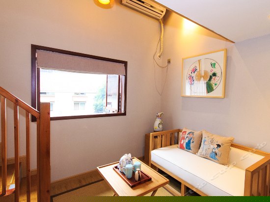 蝶舞楼台复式双床房