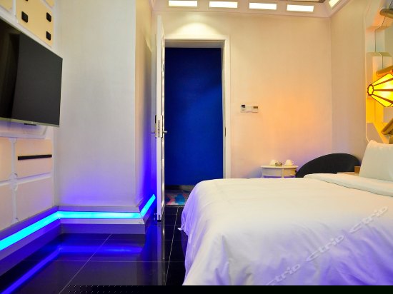 Q15太空舱主题房