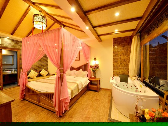 豪华观景浴缸房