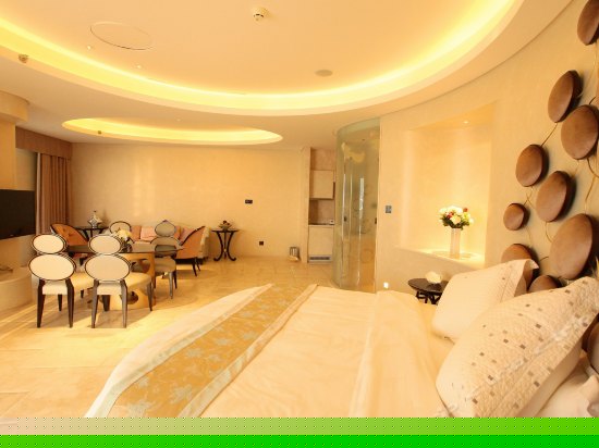 皇家奢华海景家庭套房