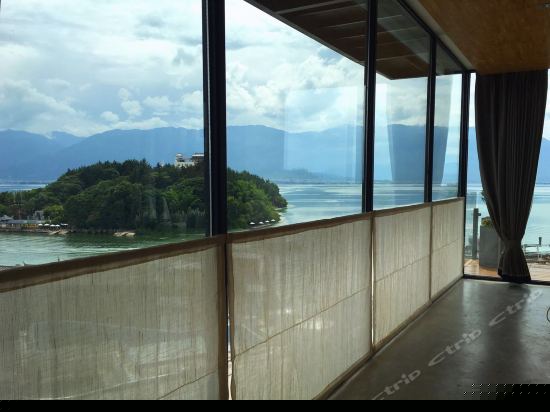 270°无敌海景大床房