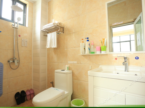 一剪梅温馨阳光超大床房