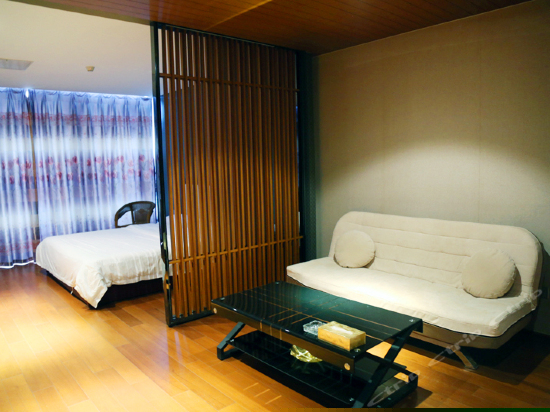 观海观日出海景大床房