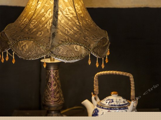 富贵荣华窑洞土炕房