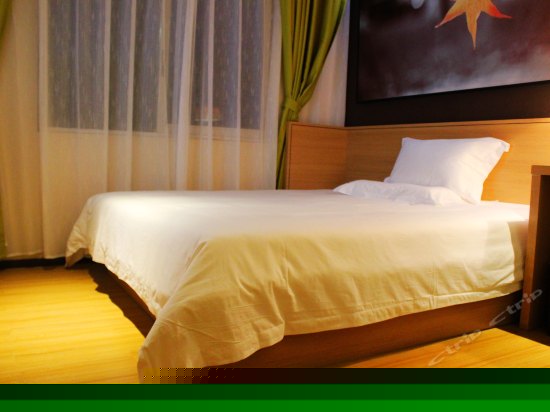 i IN（至IN大床房）