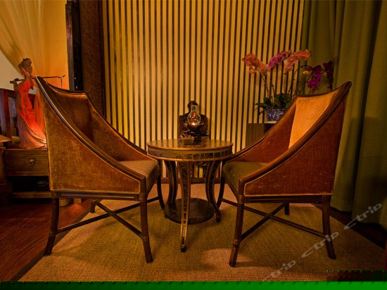 豪华雪山观景大床房