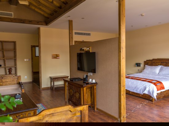 庄园院景豪华阁大床房