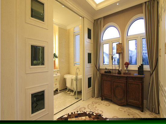 独栋5居室湖景别墅