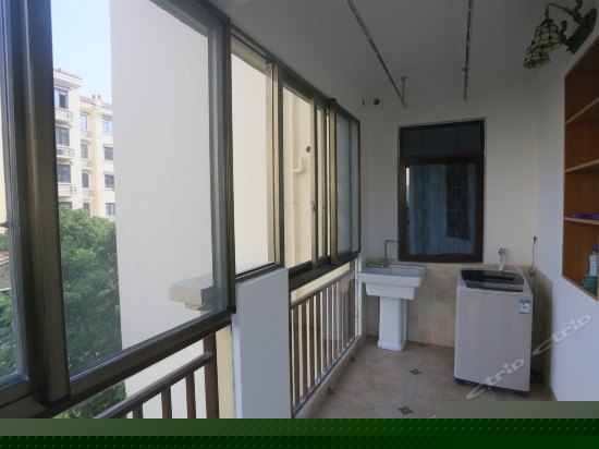 地中海精装修三房两厅二卫