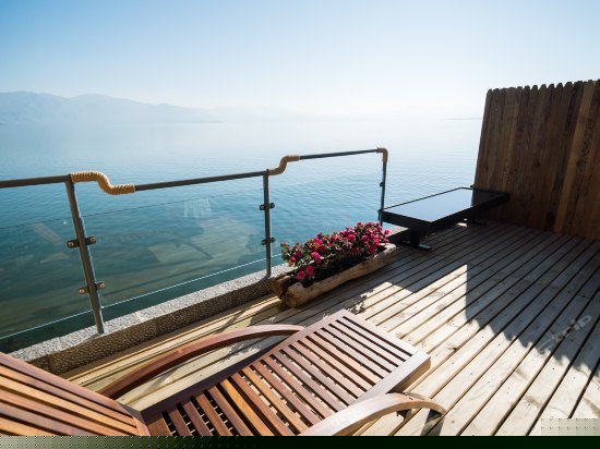 花语全海景阳光蜜月套房