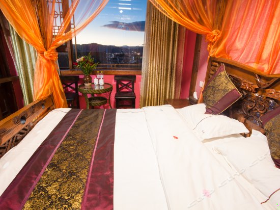 观景蜜月大床房