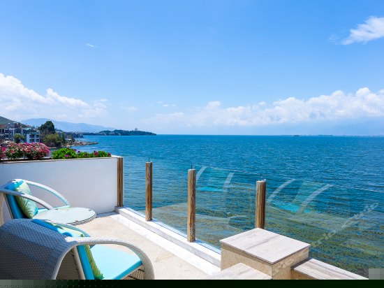 180度蜜月汤池亲水大套房