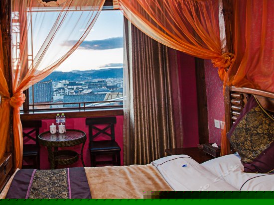 观景蜜月大床房