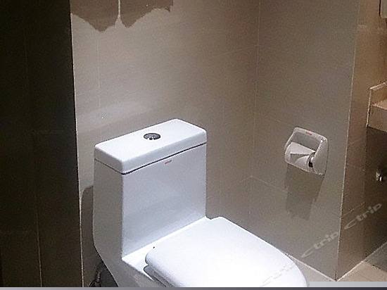 高级大床房