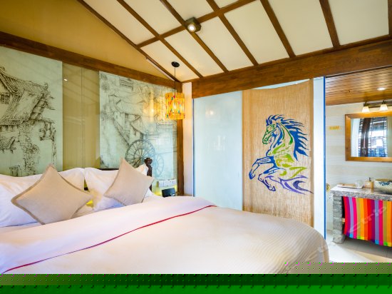 纳西明清大床房