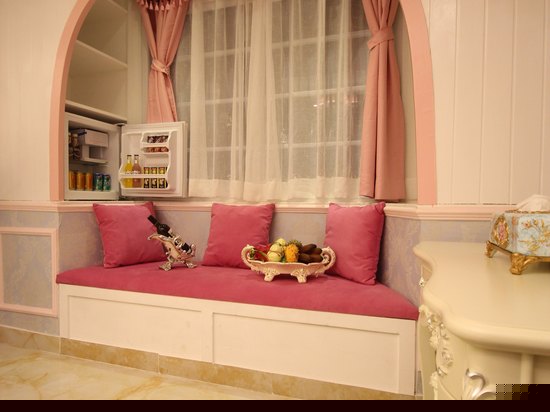 豪华宫廷大床房